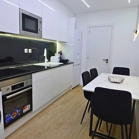 Top Apartment Lisboa Апартаменты *